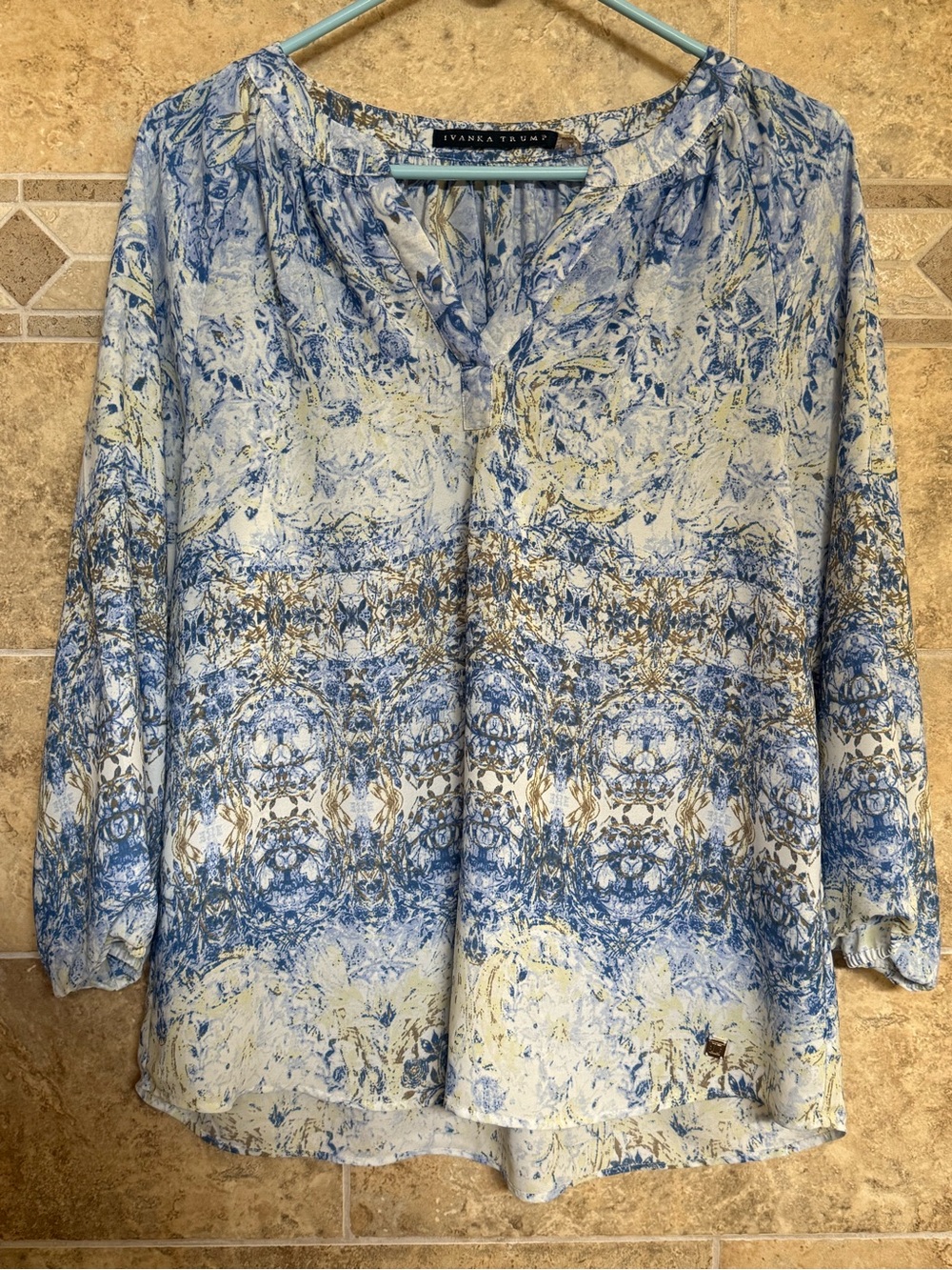Ivanka Trump Blue & White Printed Women's Blouse